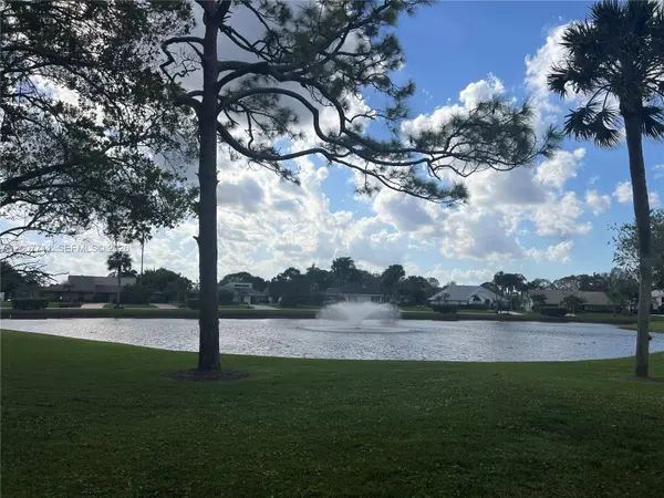 6198 Brandon St #6198, Palm Beach Gardens, FL 33418