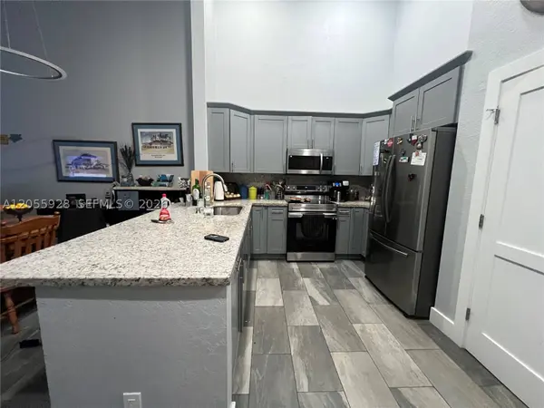 11441 NW 43rd St, Coral Springs, FL 33065