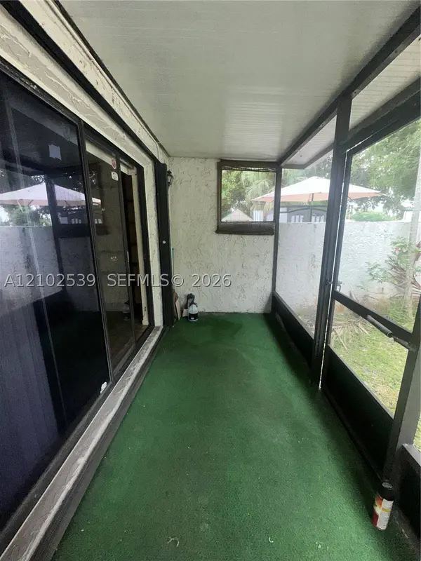 3905 Sheridan St, Hollywood, FL 33021