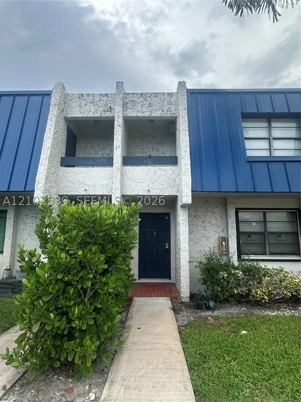 3905 Sheridan St, Hollywood, FL 33021