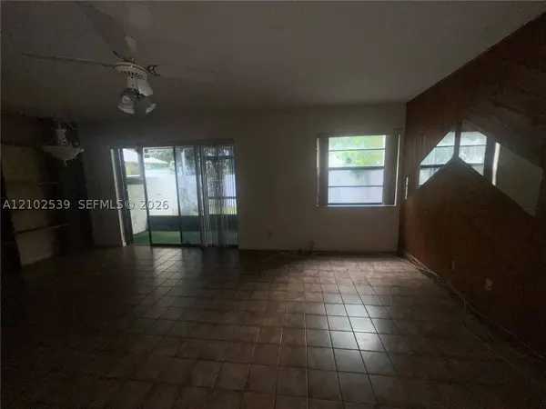 3905 Sheridan St, Hollywood, FL 33021