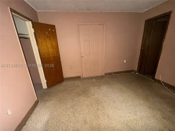 Hialeah, FL 33013
