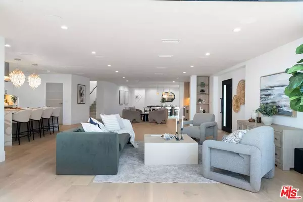 2256 Nichols Canyon RD, Los Angeles, CA 90046