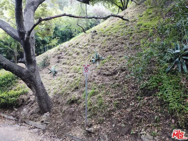 10074 Westwanda DR, Beverly Hills, CA 90210