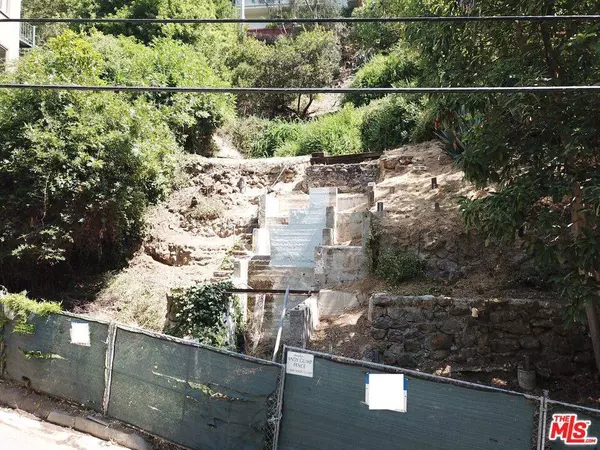 10021 Westwanda DR, Beverly Hills, CA 90210