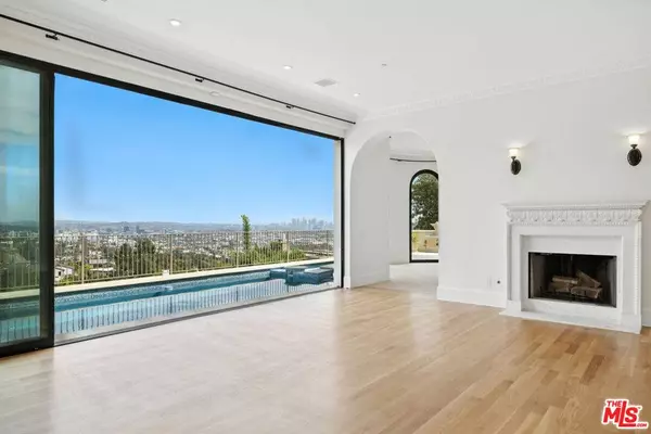 1675 Woods Dr, Los Angeles, CA 90069