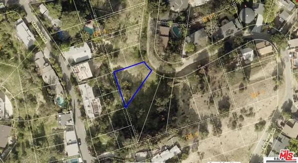 4601 Ensenada Dr, Woodland Hills, CA 91364