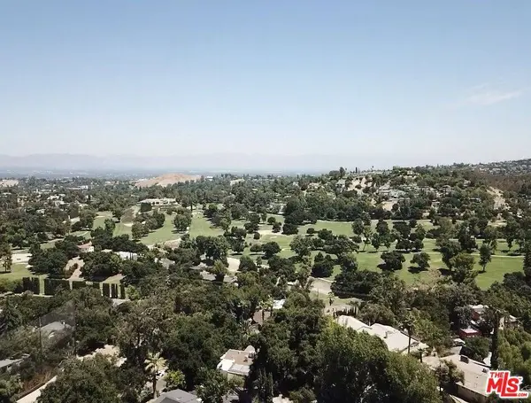 4601 Ensenada Dr, Woodland Hills, CA 91364