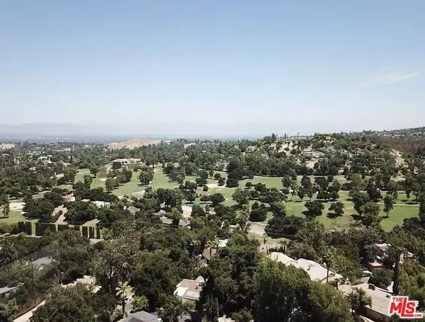 4601 Ensenada DR, Woodland Hills, CA 91364