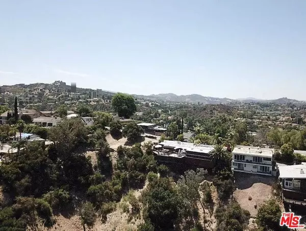 4601 Ensenada DR, Woodland Hills, CA 91364