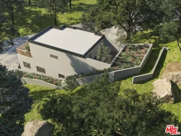 576 N Milton Ct, Los Angeles, CA 90065