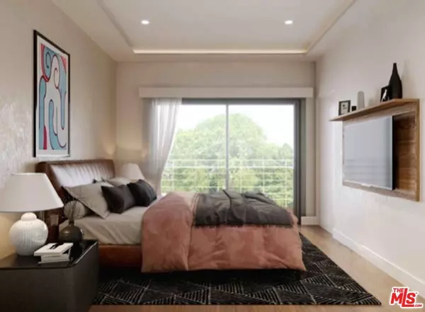 576 N Milton Ct, Los Angeles, CA 90065