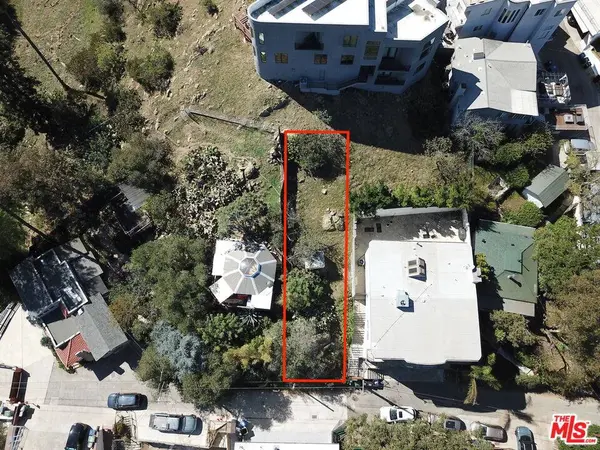 2925 N Park Center Dr, Los Angeles, CA 90068