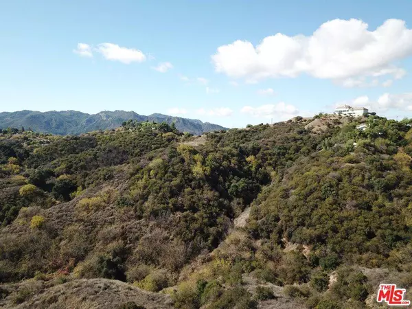 2300 Corsham RD, Topanga, CA 90290