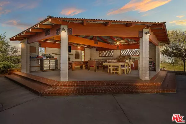 15617 Mondamon RD, Apple Valley, CA 92307