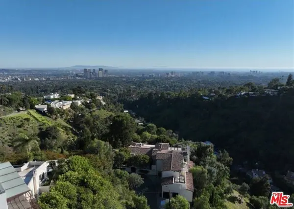 1551 Summitridge DR, Beverly Hills, CA 90210