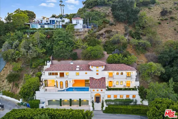 1675 Woods Dr, Los Angeles, CA 90069