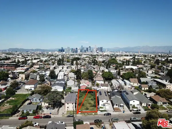 715 E 41st Pl, Los Angeles, CA 90011