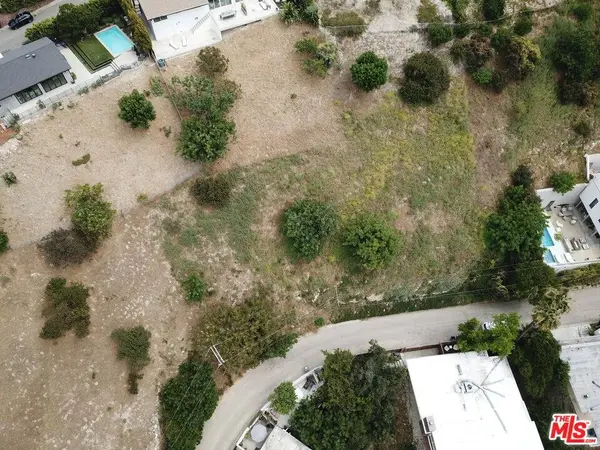 3734 N Oakfield Dr, Sherman Oaks, CA 91423