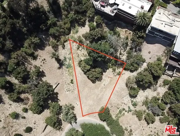 4601 Ensenada DR, Woodland Hills, CA 91364