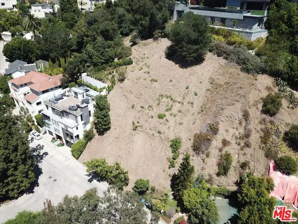 1422 Lindacrest DR, Beverly Hills, CA 90210