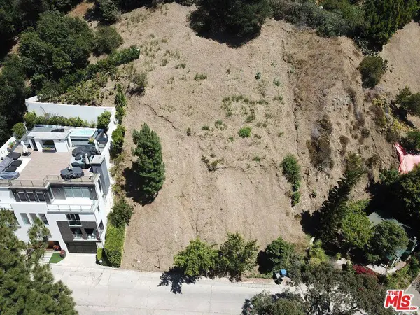1422 Lindacrest DR, Beverly Hills, CA 90210