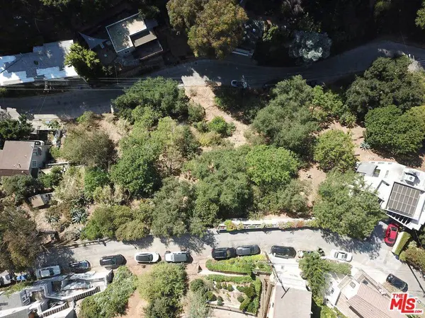 8229 W Gould AVE, Los Angeles, CA 90046