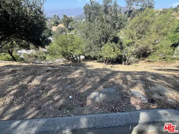 7247 W Sunnydip TRL, Los Angeles, CA 90068