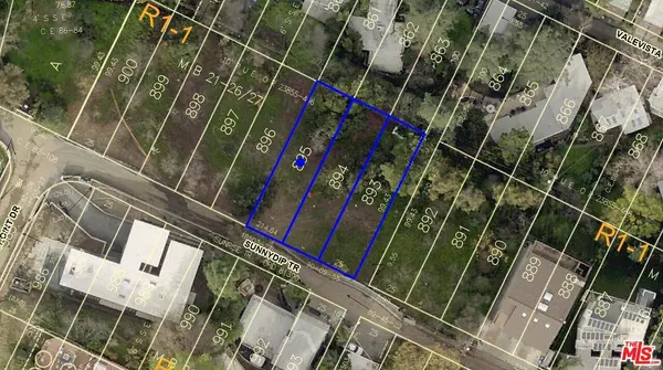 7247 W Sunnydip Trl, Los Angeles, CA 90068