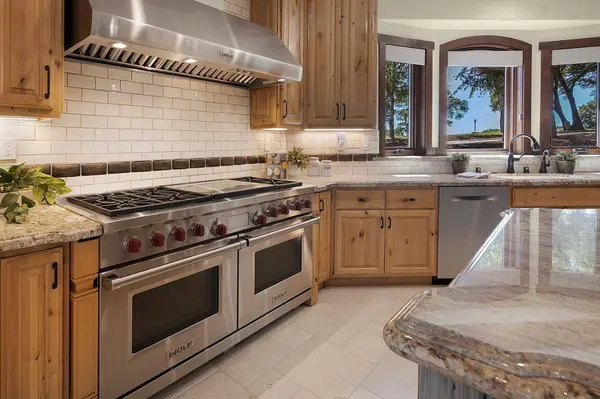 10165 Coyote Ridge CT, Auburn, CA 95602