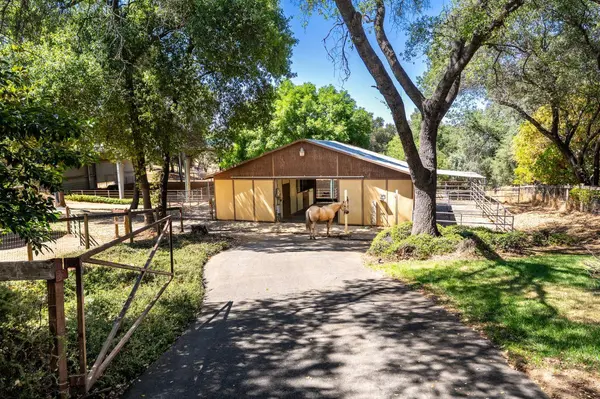 10145 Hayes DR, Newcastle, CA 95658