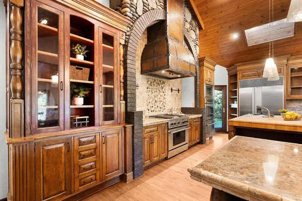 10145 Hayes DR, Newcastle, CA 95658