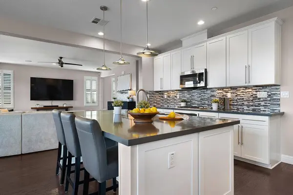 4072 Vittorio DR, Roseville, CA 95661
