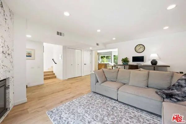 7016 Little Harbor Dr, Huntington Beach, CA 92648