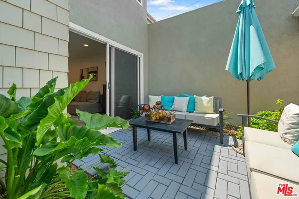 7016 Little Harbor Dr, Huntington Beach, CA 92648