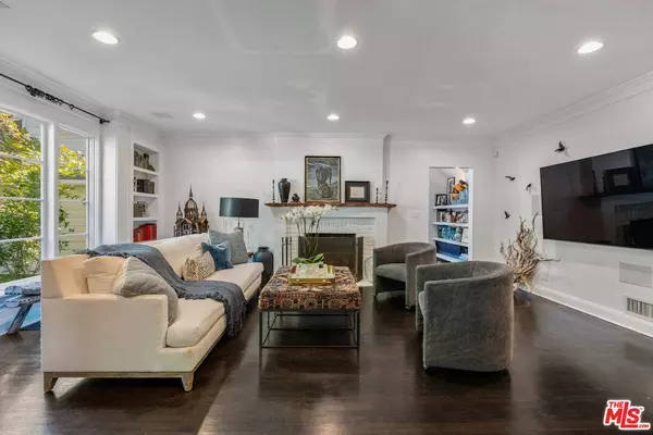 233 S Saltair Ave, Los Angeles, CA 90049