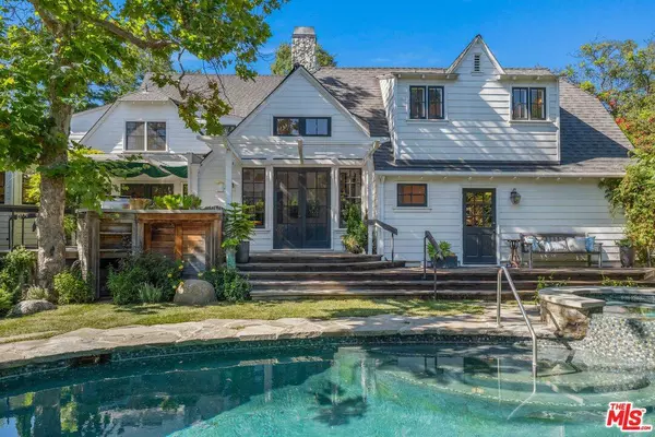 233 S Saltair Ave, Los Angeles, CA 90049