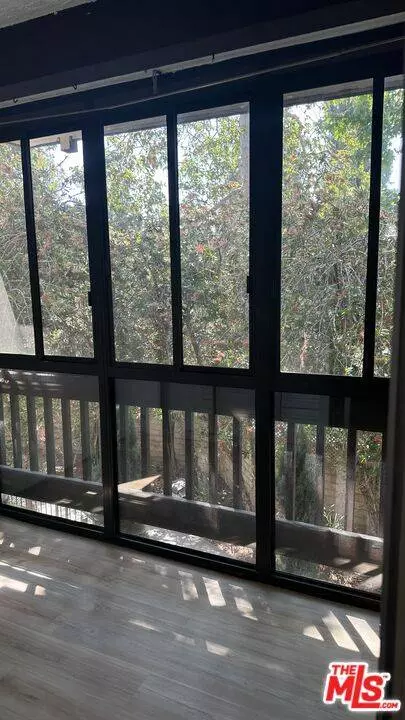 10205 Summertime Ln, Culver City, CA 90230