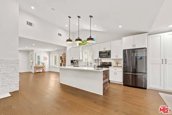 11642 Acama St, Studio City, CA 91604