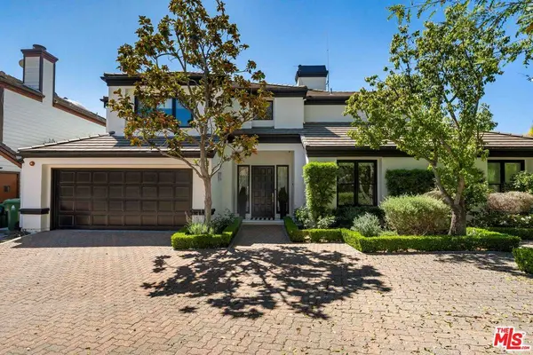 2427 Cobham Ct, Los Angeles, CA 90077