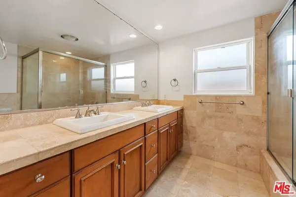1280 W 8th St, San Pedro, CA 90731
