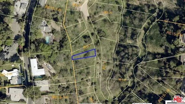 3887 N Hopevale DR, Sherman Oaks, CA 91403