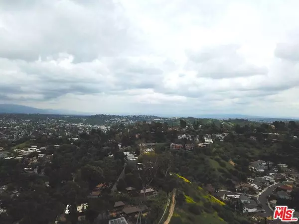 1457 Cheviotdale Dr, Pasadena, CA 91105