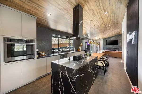 7815 Outpost RD, Joshua Tree, CA 92252