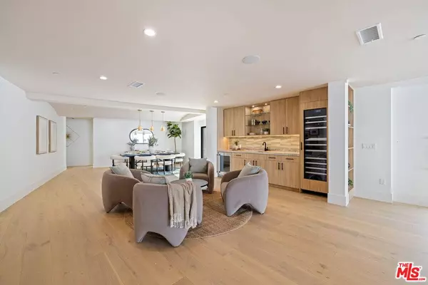 2256 Nichols Canyon Rd, Los Angeles, CA 90046