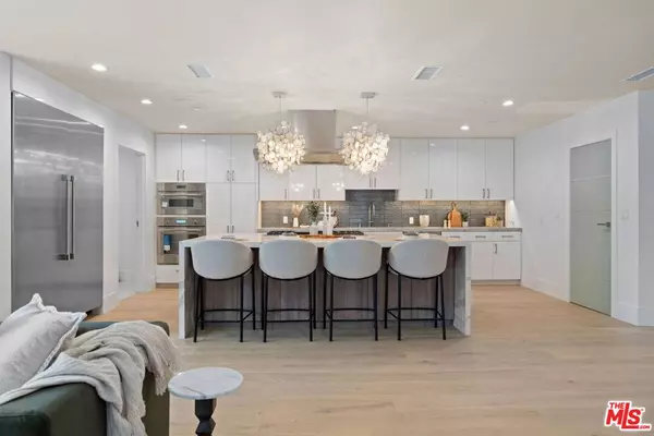 2256 Nichols Canyon Rd, Los Angeles, CA 90046