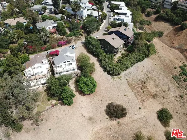 3738 N Brilliant Dr, Los Angeles, CA 90065