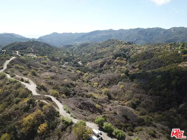 2300 Corsham Rd, Topanga, CA 90290