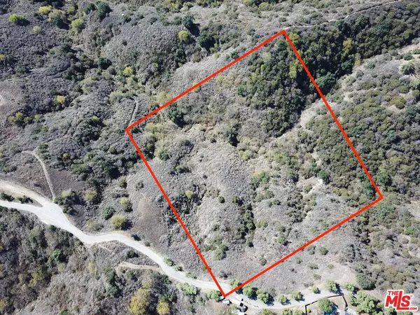 2300 Corsham Rd, Topanga, CA 90290