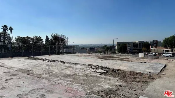 912 E Altadena DR, Altadena, CA 91001